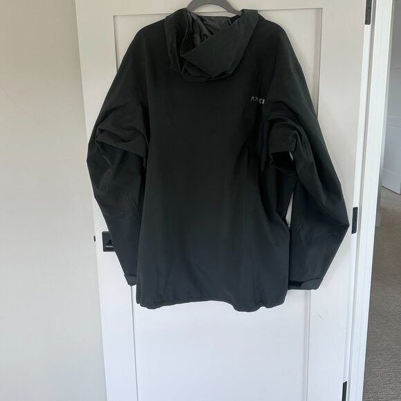 KUIU Black Performance Jacket - Picture 5 of 10